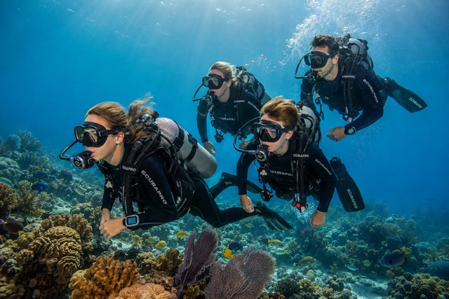 SCUBA EQUIPMENT RENTALS